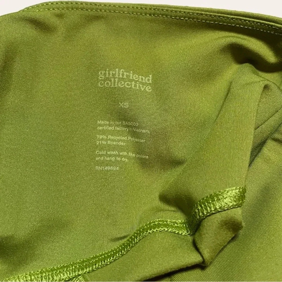 Girlfriend Collective high waist compressive leggings in Ivy - XS 28.5” length - Picture 5 of 8